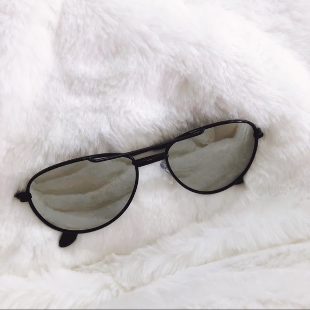 Hunter Mirrored Aviator Sunglasses - Picture 5 of 16